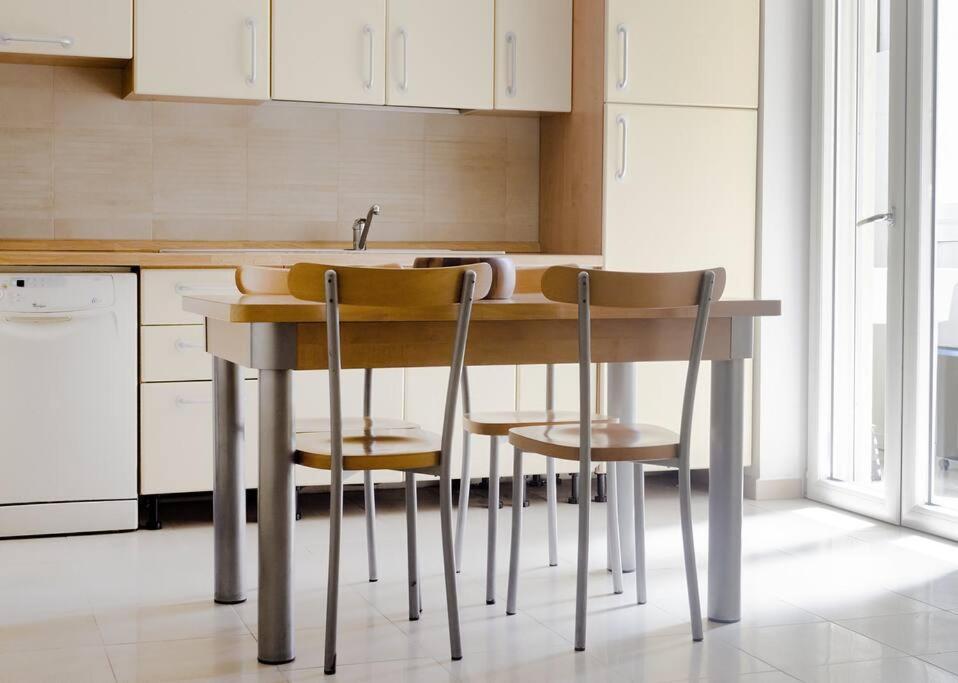 City Suite - Appartamento Spazioso Nel Centro Di Bari Ngoại thất bức ảnh